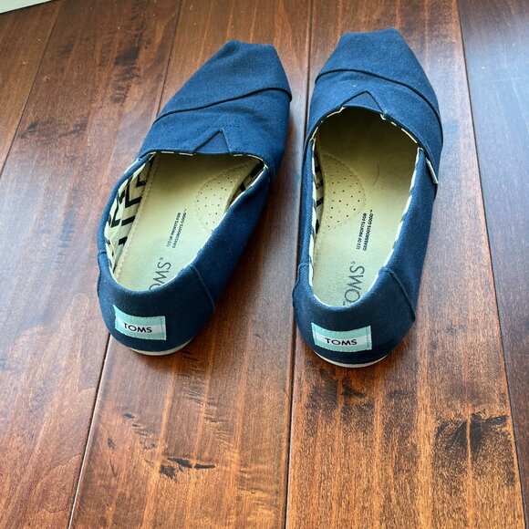 Toms shoes - Picture 1 of 6